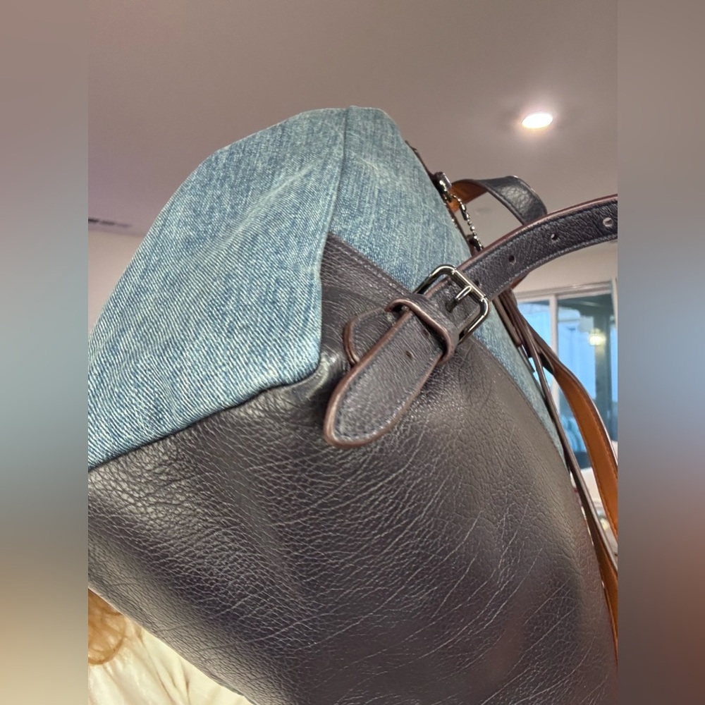 Coach Denim Turnlock backpack Gunmetal Rivets  Navy leather - Picture 16 of 17
